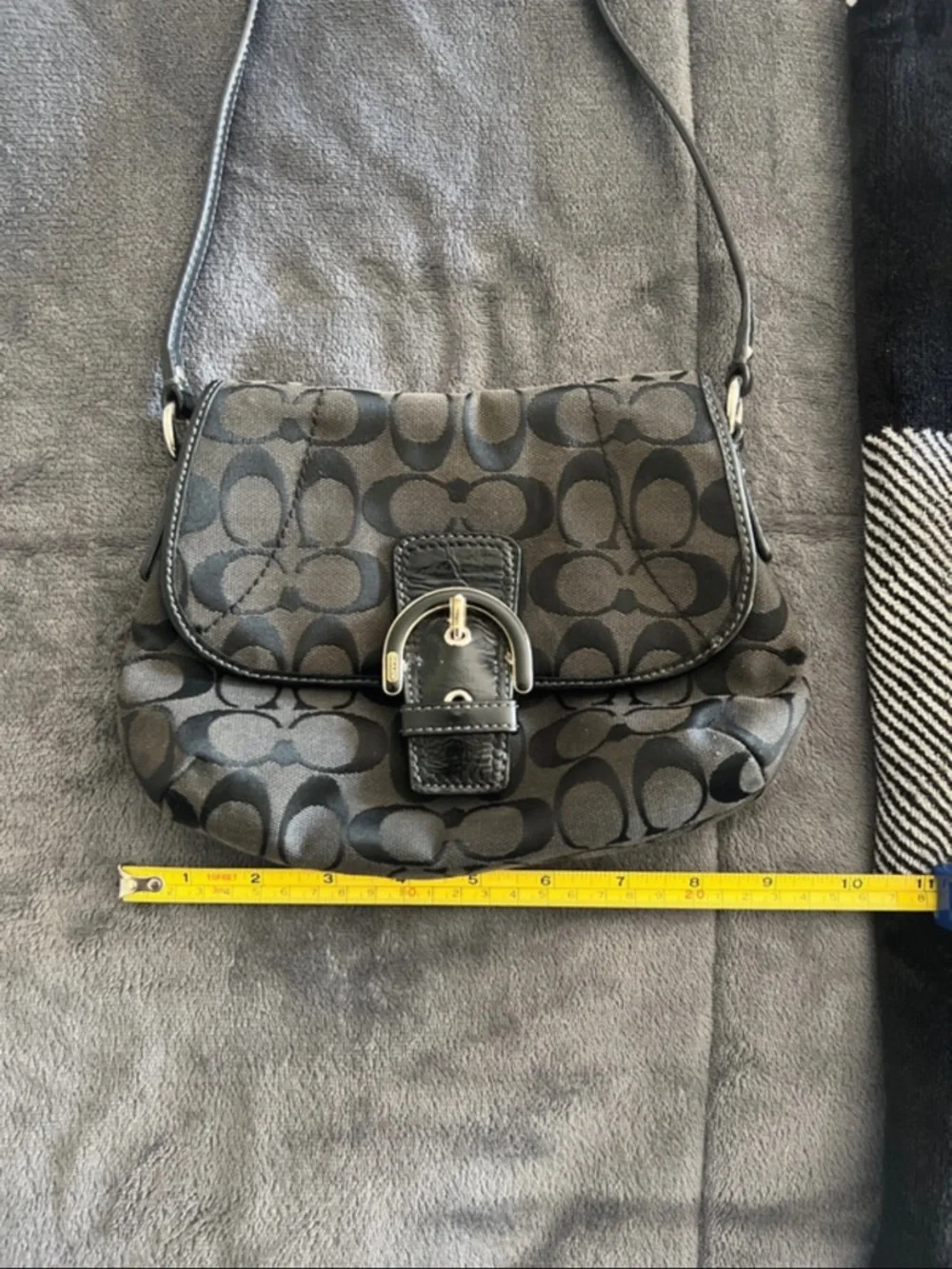 : Vintage Coach Soho Black Signature Canvas Crossbody Bag Y2K Buckle
